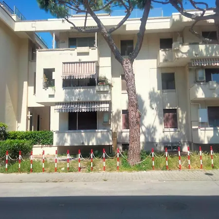 Pinetamare Apartment Viareggio