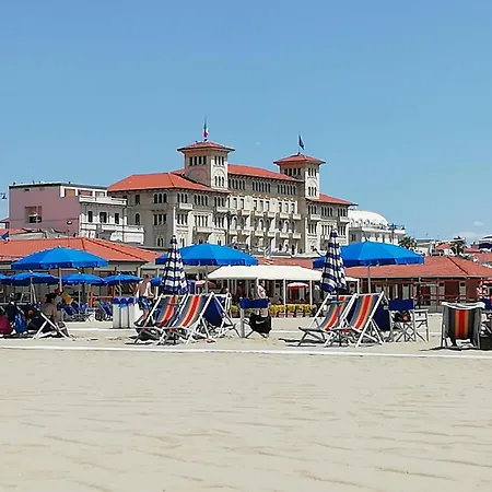Apartment Pinetamare Viareggio